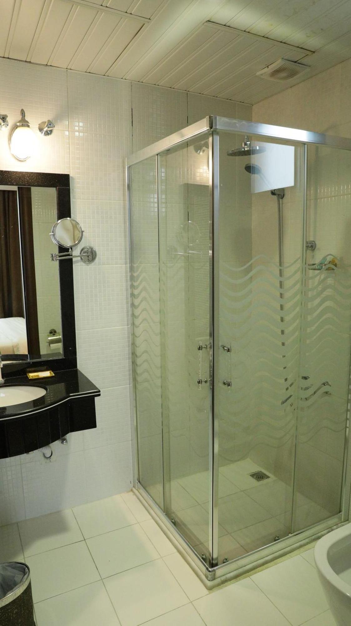 Laguna Hotel Suites Koweït Extérieur photo